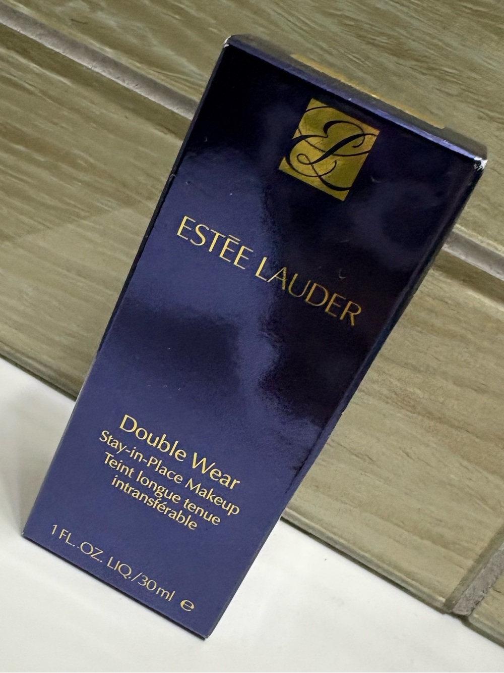 Estee Lauder Double Wear Foundation - 1N2
